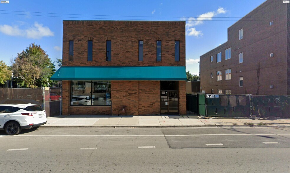 3223 N Elston Ave, Chicago, IL à louer - Photo de l’immeuble – Image 2 sur 4