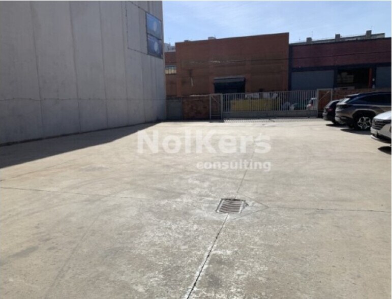 Industriel/Logistique dans L'Hospitalet de Llobregat, Barcelona à louer - Photo de l’immeuble – Image 3 sur 4
