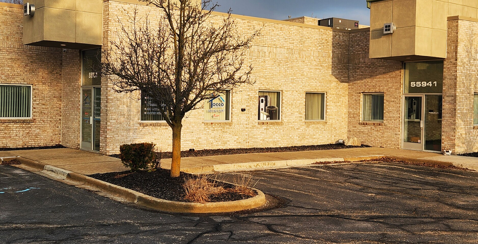 55931-55951 Gratiot Ave, Chesterfield, MI à louer Photo principale– Image 1 sur 9