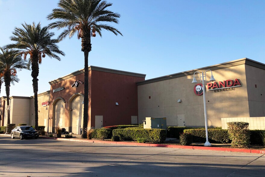 4124-4134 S Mooney Blvd, Visalia, CA à louer - Photo de l’immeuble – Image 2 sur 18