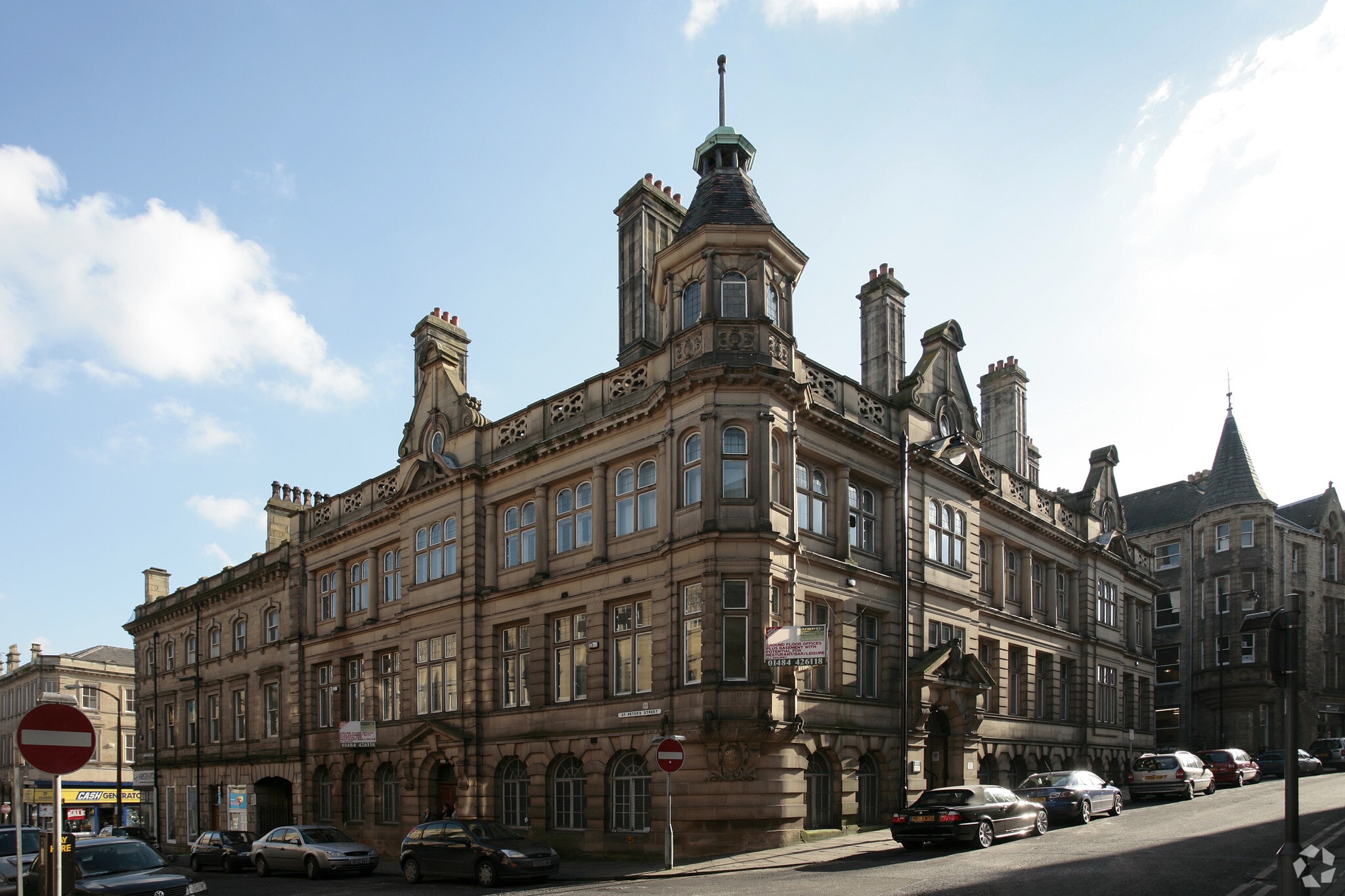 12 Station St, Huddersfield à louer Photo principale– Image 1 sur 7