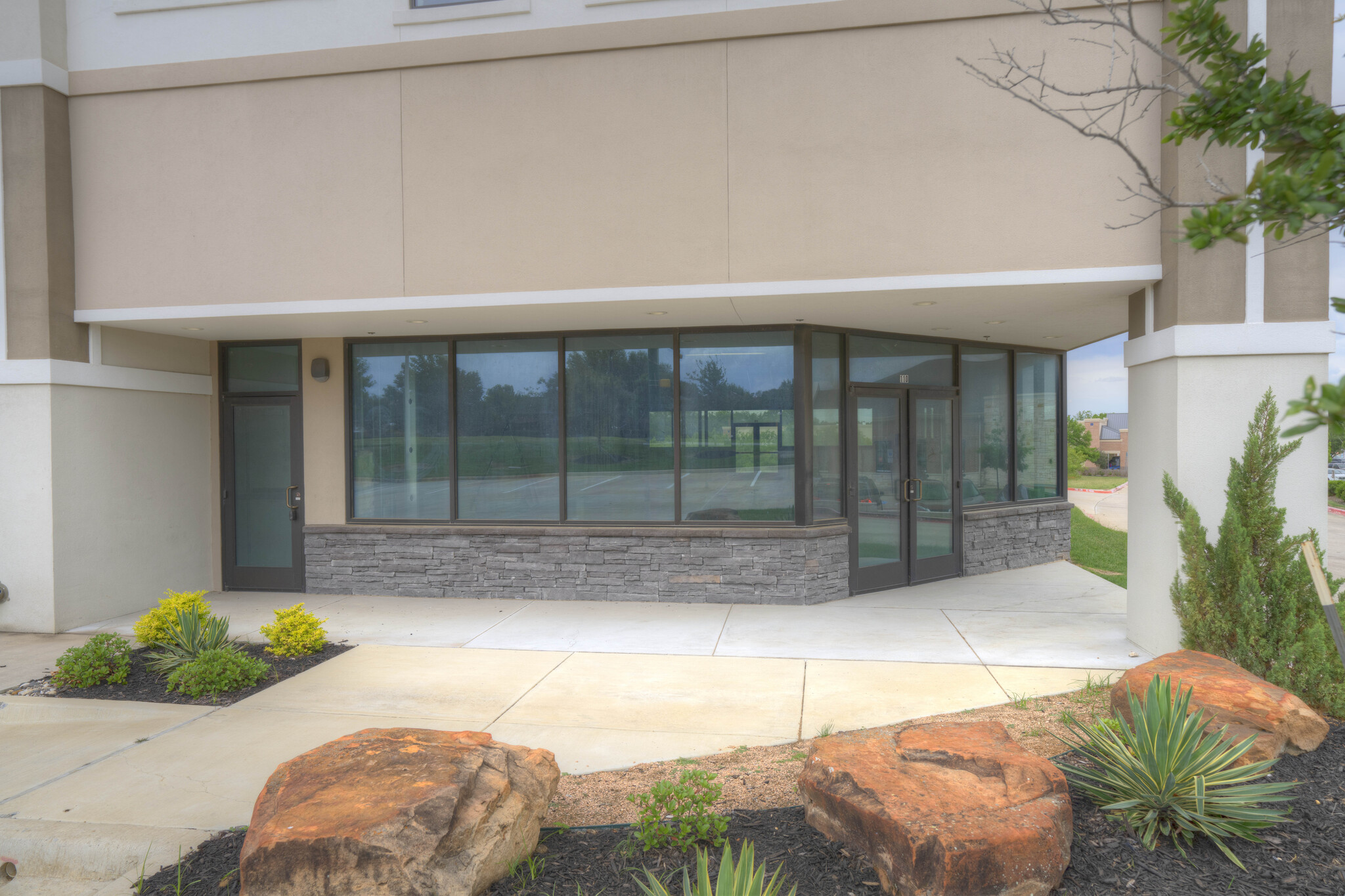 2840 Flower Mound Rd, Flower Mound, TX à louer Photo de l’immeuble– Image 1 sur 5