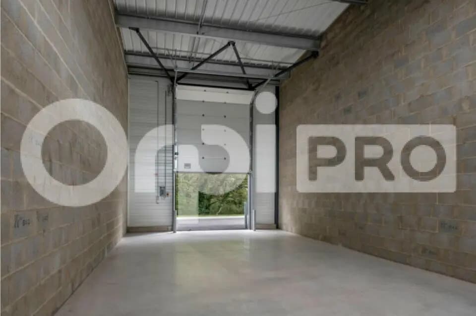 Local d’activités dans Pornichet à louer Photo de l’immeuble– Image 1 sur 4