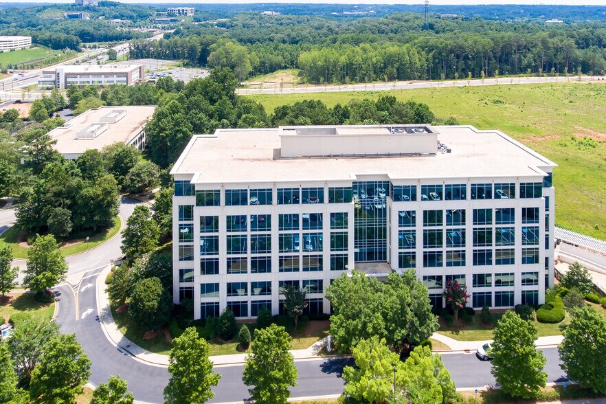 11720 Amber Park Dr, Alpharetta, GA à louer - Aérien – Image 3 sur 7