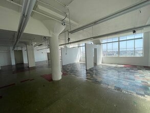 1206 S Maple Ave, Los Angeles, CA à louer Photo intérieure– Image 1 sur 6