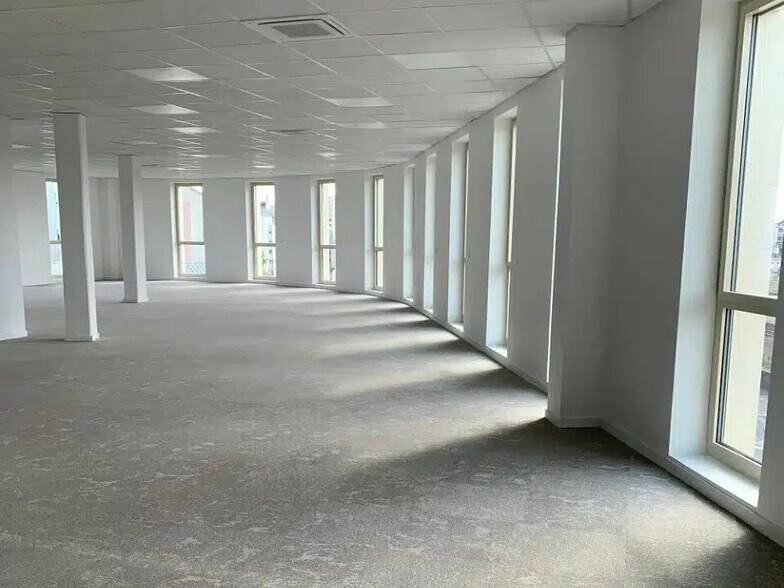 Bureau dans Troyes à louer - Photo de l’immeuble – Image 3 sur 5