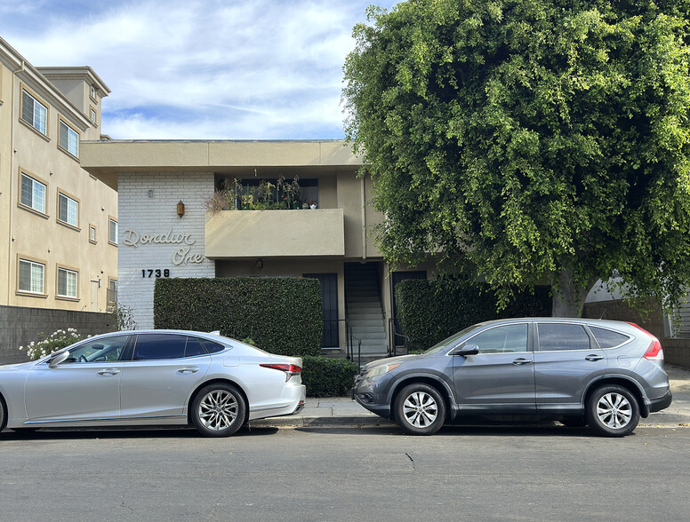 1738 Colby Ave, Los Angeles, CA à vendre - Photo de l’immeuble – Image 2 sur 13