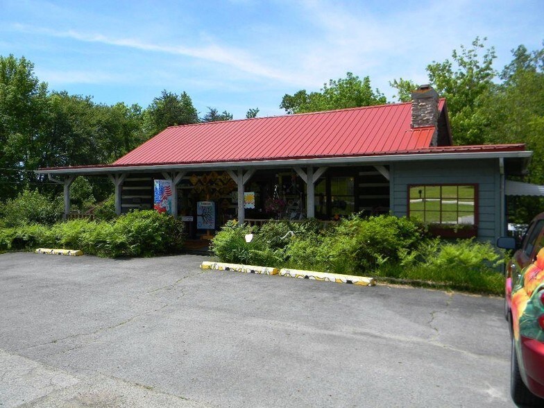 2300 Highway 127 S, Crossville, TN à vendre - Photo principale – Image 1 sur 9