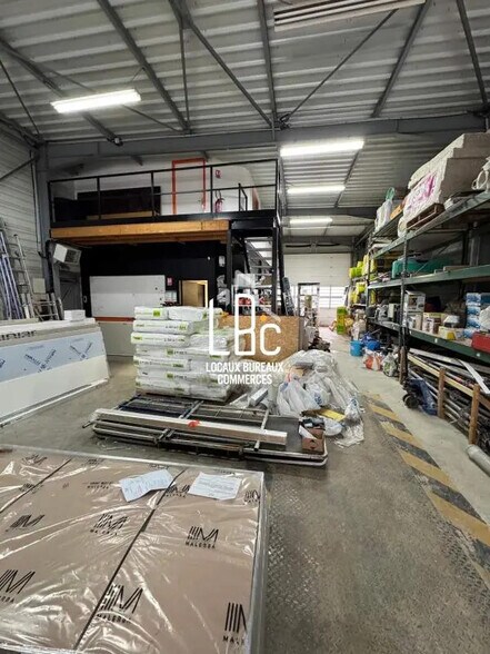 7 Rue Des Frères Lumière, Saint-Hilaire-de-Chaléons à louer - Photo de l’immeuble – Image 1 sur 18