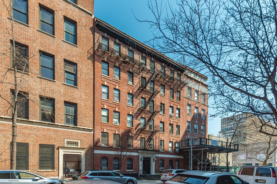 245 E 30th St, New York, NY à vendre - Photo de l’immeuble – Image 3 sur 29