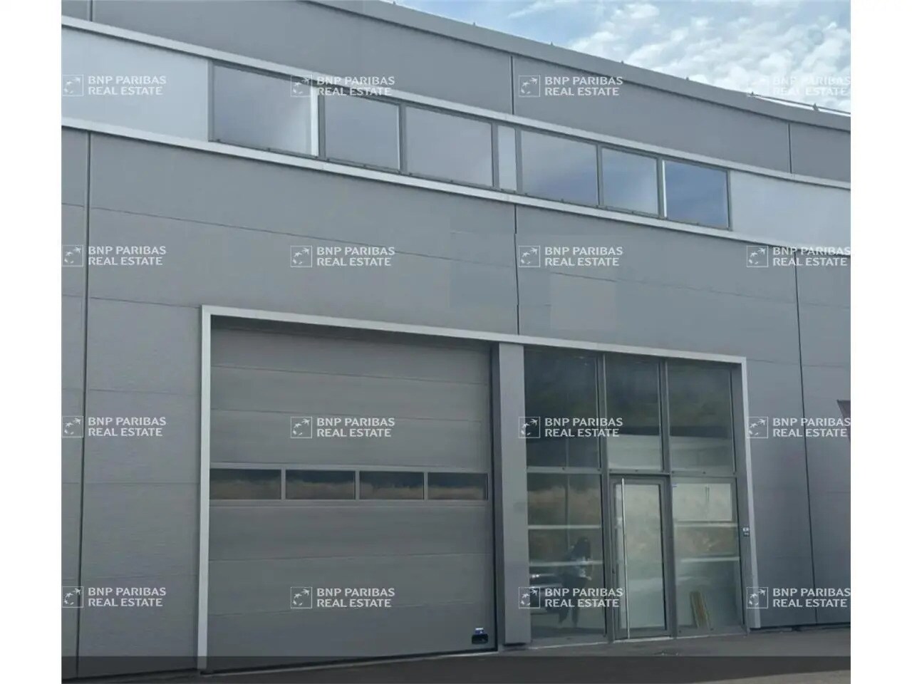 Local d’activités dans La Ciotat à louer Photo principale– Image 1 sur 11