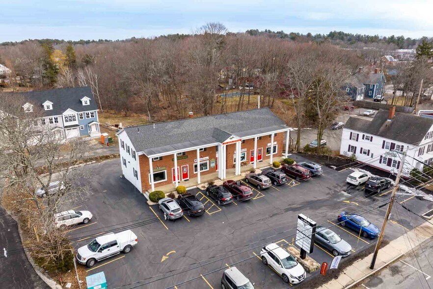 35-41 W Main St, Georgetown, MA à louer - Photo de l’immeuble – Image 2 sur 5