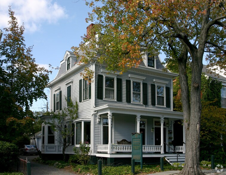 27 Dehart St, Morristown, NJ à louer - Photo de l’immeuble – Image 2 sur 3