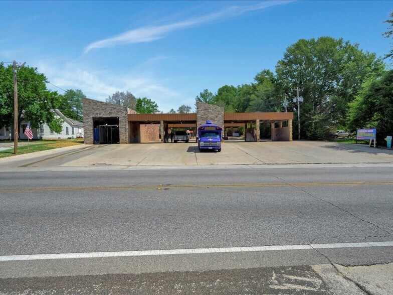 611 Tenaha St, Center, TX à vendre - Photo de l’immeuble – Image 2 sur 22