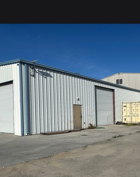 2321 Fallon Rd, Hollister, CA à louer - Photo de l’immeuble – Image 2 sur 7