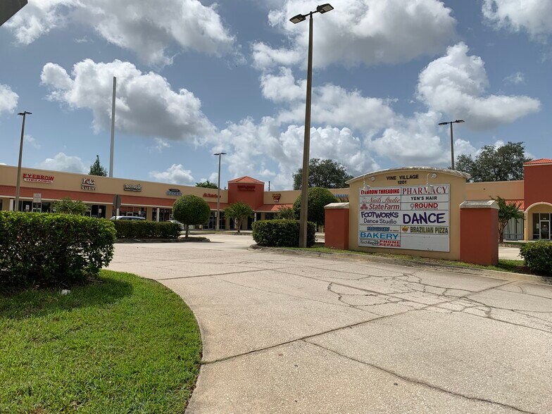 1201 State Road 535, Winter Garden, FL à louer - Photo de l’immeuble – Image 2 sur 13
