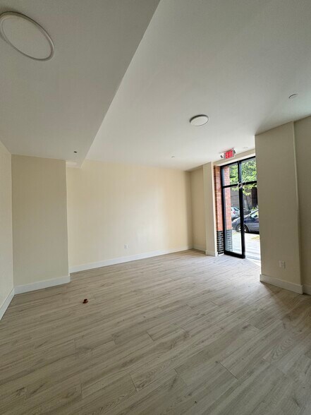 169-13 90th Ave, Jamaica, NY à louer - Photo de l’immeuble – Image 2 sur 7