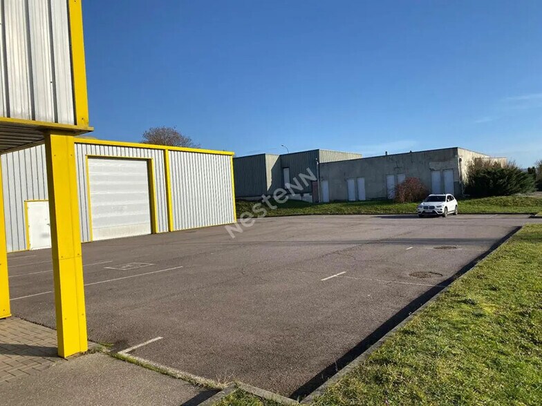 Industriel/Logistique dans Folkling à louer - Photo de l’immeuble – Image 2 sur 18