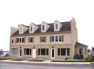 Plus de détails pour 720 N Saint Joseph St, Suttons Bay, MI - Bureau à vendre