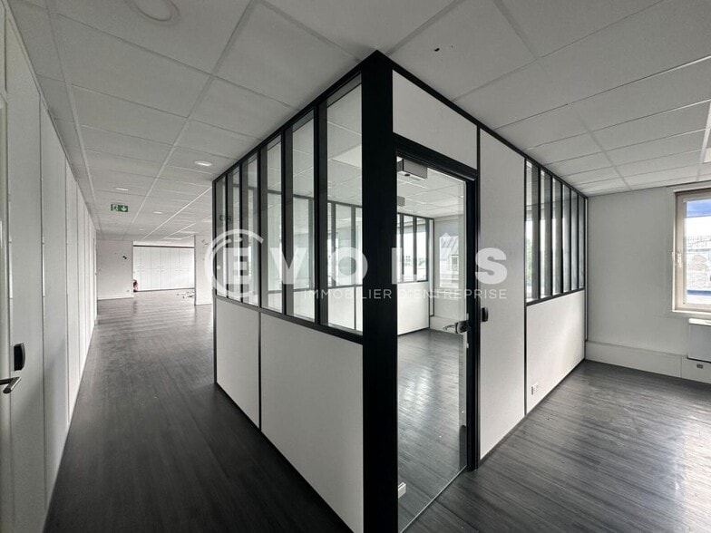 6-10 Rue Chevreul, Suresnes à vendre - Photo intérieure – Image 3 sur 43