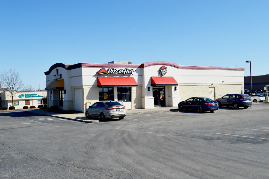 14121-14221 E Us Highway 40, Kansas City, MO à louer - Photo de l’immeuble – Image 3 sur 6