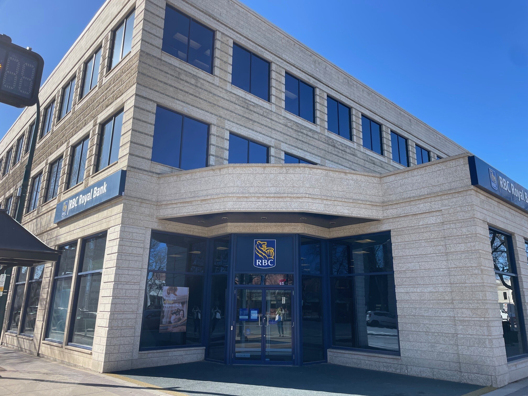 410 7th St S, Lethbridge, AB à louer Photo intérieure– Image 1 sur 6