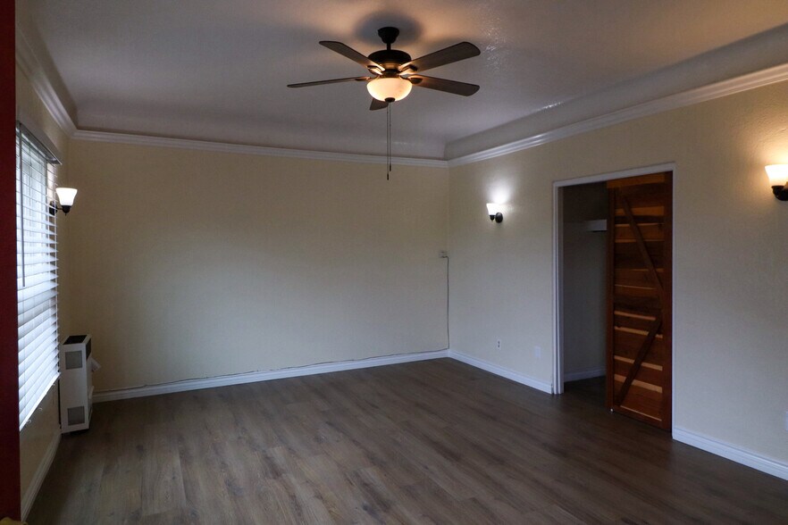 921 N Lacy St, Santa Ana, CA à vendre - Photo intérieure – Image 2 sur 38