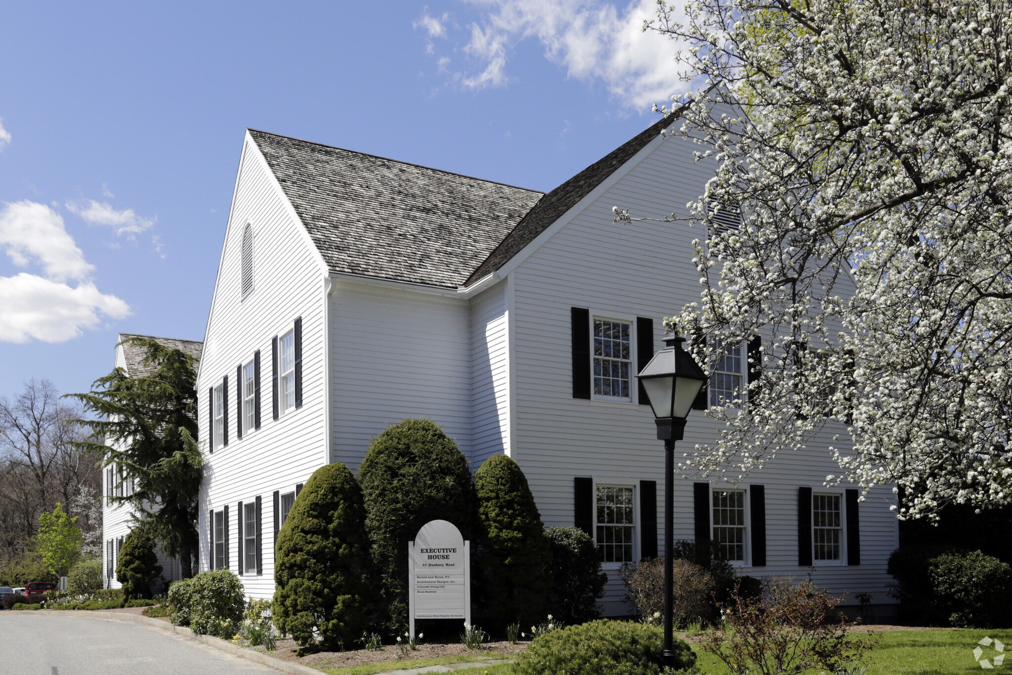 57 Danbury Rd, Wilton, CT à louer Photo principale– Image 1 sur 14