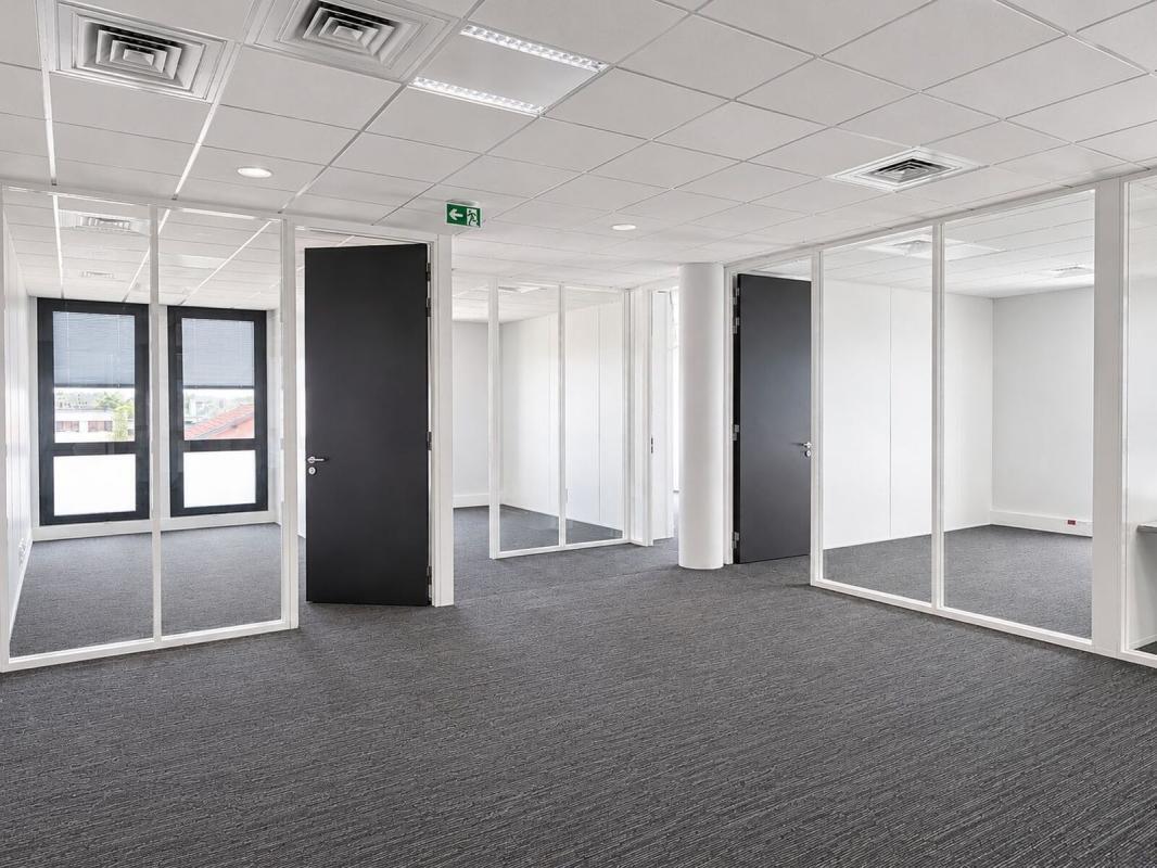 Bureau dans Villeurbanne à louer Photo intérieure– Image 1 sur 18