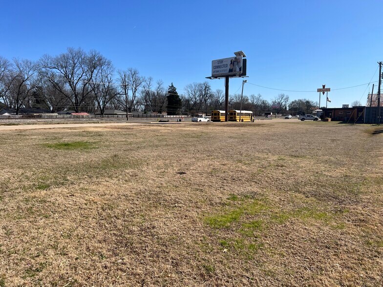 3226 Barksdale Blvd, Bossier City, LA à vendre - Photo de l’immeuble – Image 2 sur 3