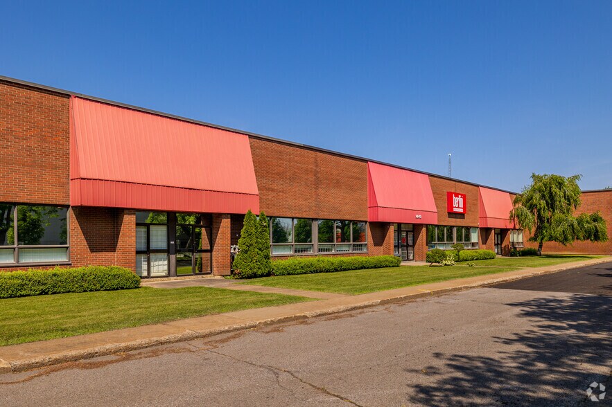 4605-4645 Rue Fairway, Montréal, QC à louer - Photo de l’immeuble – Image 3 sur 6