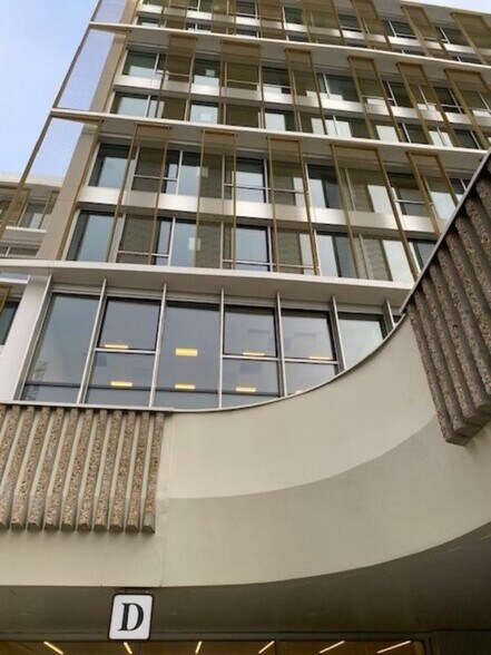 3 Avenue Du Centre, Guyancourt à louer - Photo de l’immeuble – Image 3 sur 9