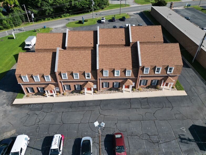 313 Trindale Rd, High Point, NC à louer - Photo de l’immeuble – Image 3 sur 9