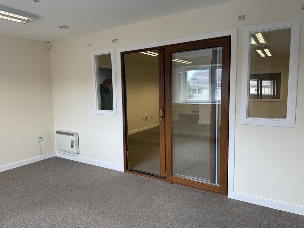 Etna Rd, Falkirk à louer Photo de l’immeuble– Image 1 sur 10