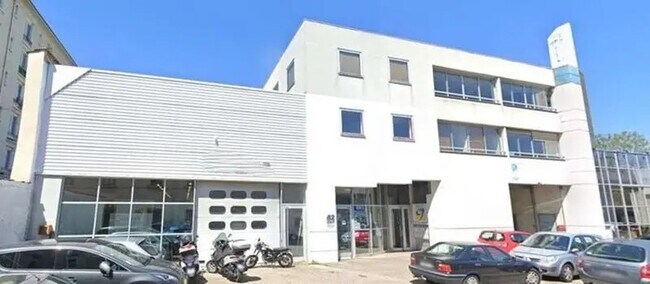 Plus de détails pour Local d’activités à vendre