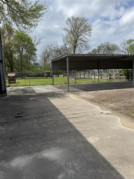9320 Highway 3, Houston, TX à louer - Photo de l’immeuble – Image 3 sur 9