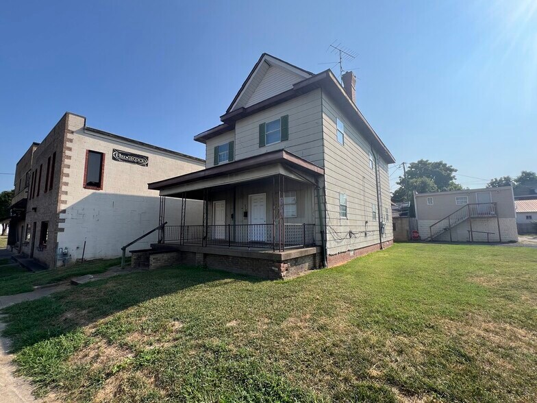 828 20th St, Huntington, WV à vendre - Photo de l’immeuble – Image 2 sur 5