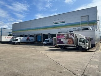 Plus de détails pour Swallowfield Way, Hayes - Industriel/Logistique à louer
