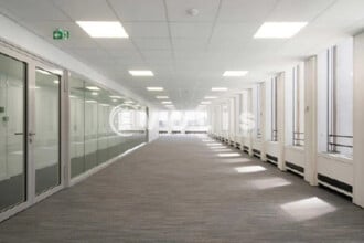 1 Place De La Pyramide, Puteaux à vendre Photo intérieure– Image 1 sur 1