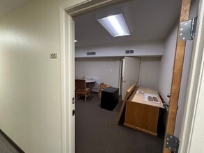 1818 Industrial Rd, Las Vegas, NV à louer Photo intérieure– Image 1 sur 5