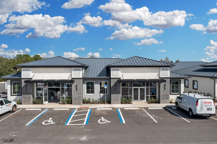 2621 S US Highway 27, Clermont, FL à louer - Photo de l’immeuble – Image 1 sur 5
