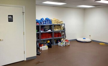 2130-2134 Berkmar Dr, Charlottesville, VA à louer Photo intérieure– Image 2 sur 4