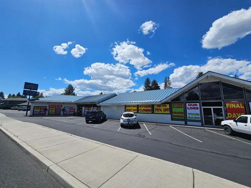 61455 S Highway 97, Bend, OR à louer Photo de l’immeuble– Image 1 sur 12