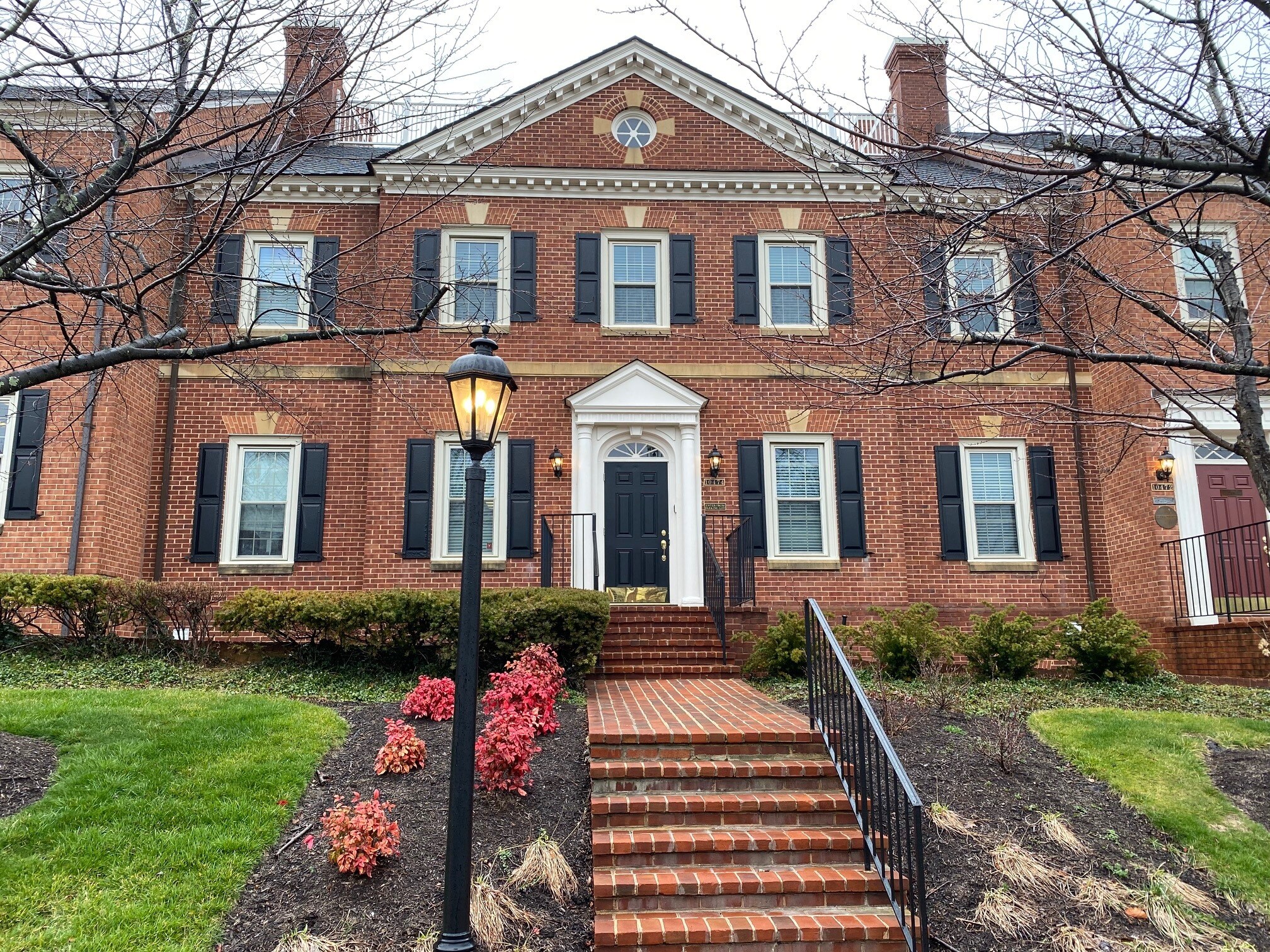 10470-10476 Armstrong St, Fairfax, VA à louer Photo principale– Image 1 sur 4