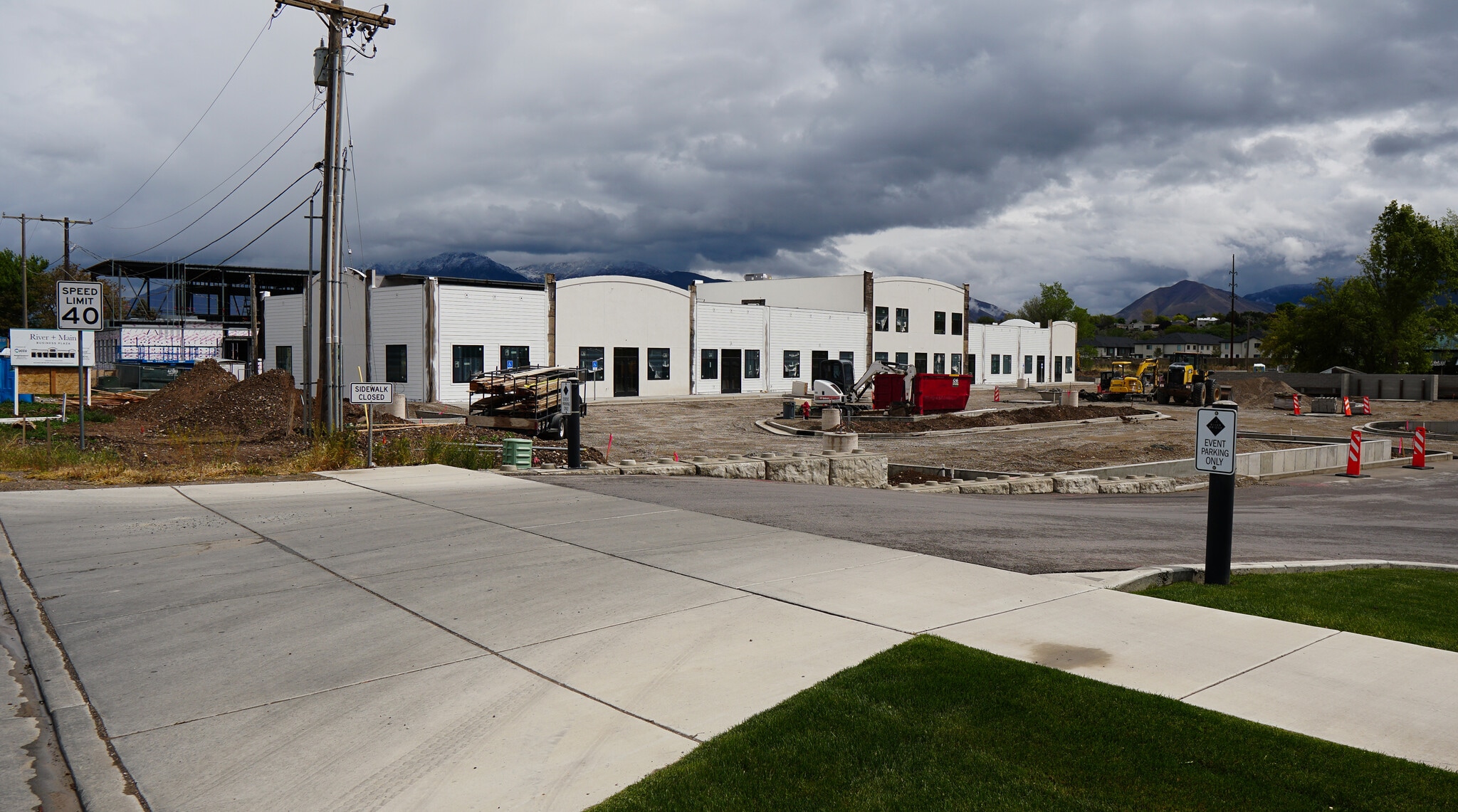 1179 Main St, Spanish Fork, UT à louer Photo de l’immeuble– Image 1 sur 5