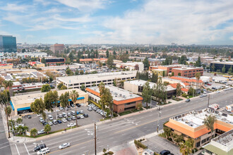 200 N Tustin Ave, Santa Ana, CA - VUE AÉRIENNE  vue de carte