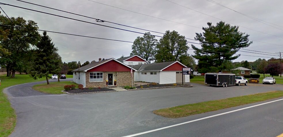 8465-8467 Airport Rd, Bath, PA à vendre - Photo de l’immeuble – Image 1 sur 15