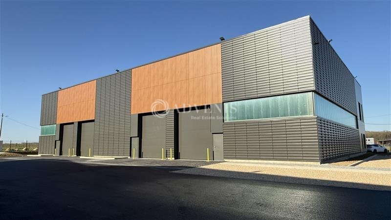 Local d’activités dans Coupvray à louer - Photo de l’immeuble – Image 3 sur 10
