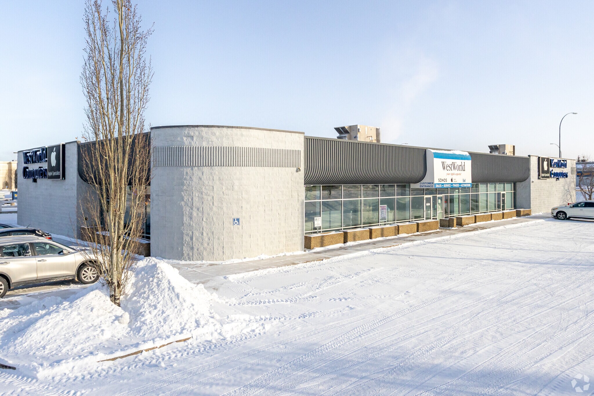 10333 170th St NW, Edmonton, AB à louer Photo principale– Image 1 sur 4