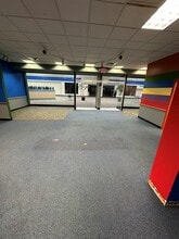 1100 SW 28th St, Wyoming, MI à louer Photo intérieure– Image 2 sur 6